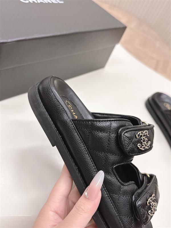 2025112818444075 280